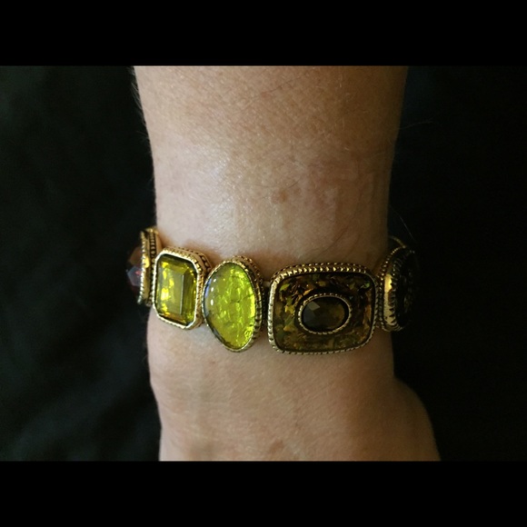 🌀Classy Stretchy ‘Gem’ Stone Bracelet🌀 - Picture 3 of 5